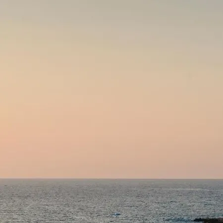Enjoy Sunsets At Fully Equipped Seaside Chania (Crete)
